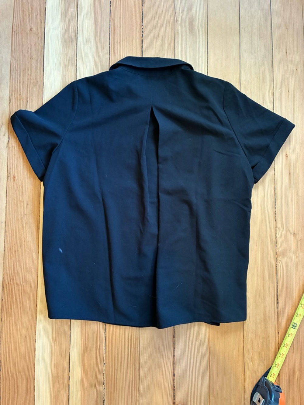 FIGS Women's Black Short Sleeve Button Front Top - Picture 10 of 10
